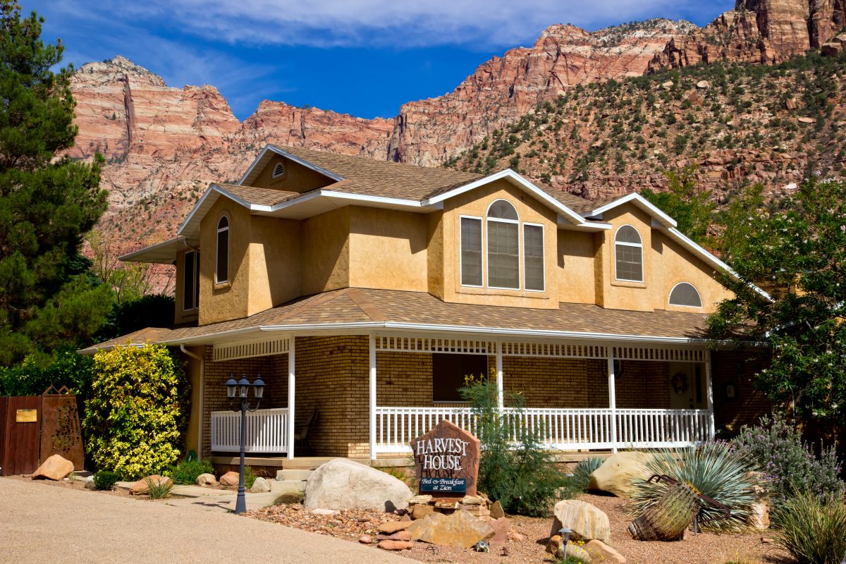 Harvest House Bed & Breakfast