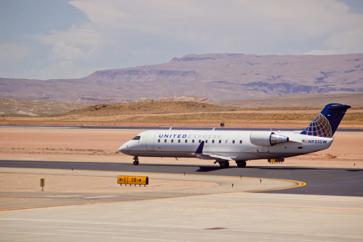 Sky West Jet